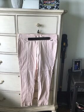 Calvin Klein Light Pink Cropped Pull-On Pants